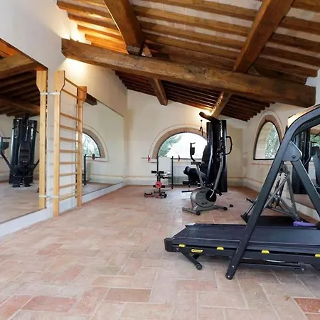 Sleeps 2 Pool Wifi T764046