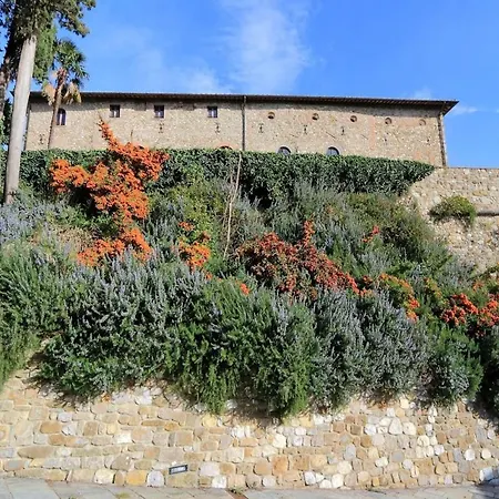 Sleeps 2 Pool Wifi T764046 *